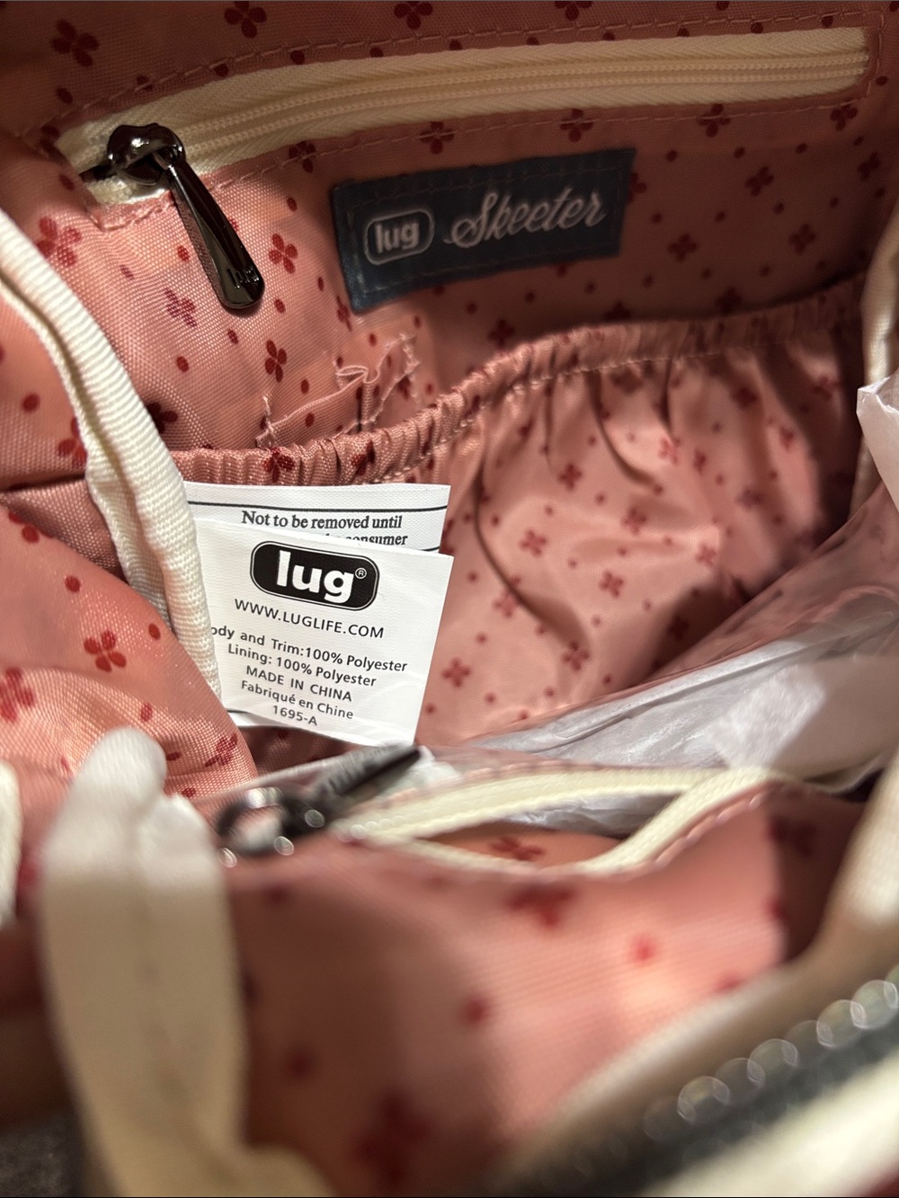 Lug RFID Crossbody with Charm Bar Skeeter Maples Cream NWT - Picture 11 of 14